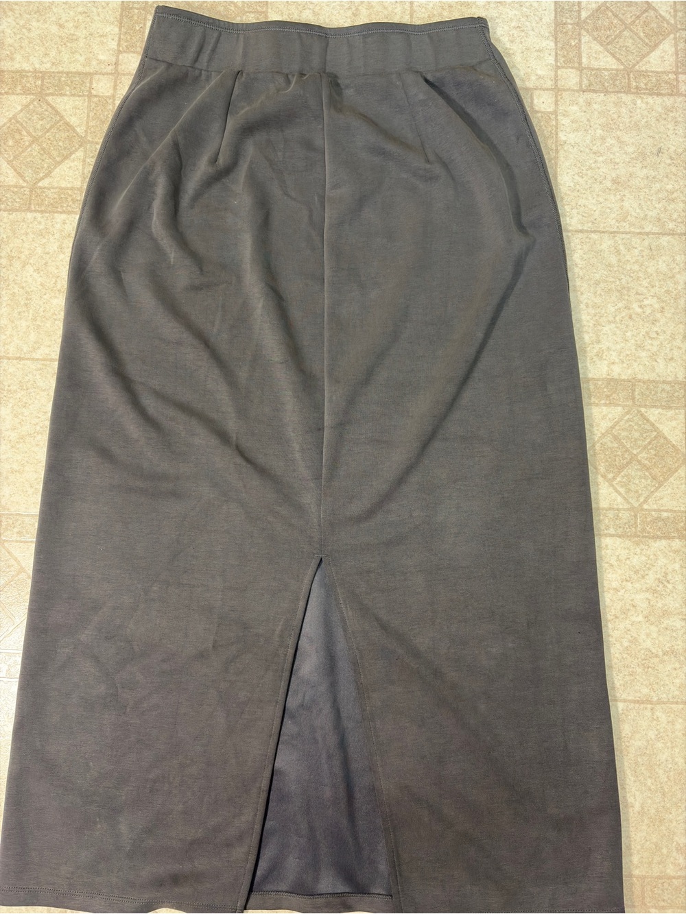 NWT ODOSOS Gray Modal Soft Back Slit Maxi Skirt Size M Capsule Wardrobe - Picture 2 of 7